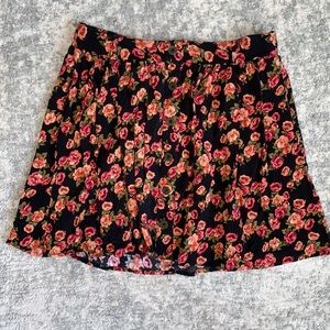 dELiA’s Floral Button Skirt (M)